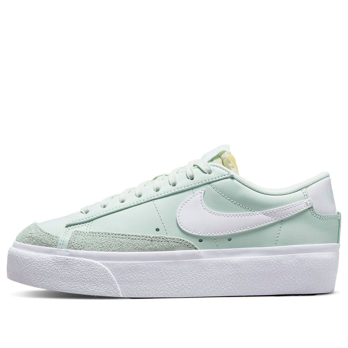 NIKE BLAZER LOW PLATFORM